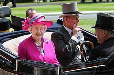 כלכלנים התנצלו בפני המלכה על כך שלא חזו את המשבר