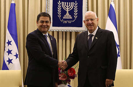 Honduran President Juan Orlando Hernandez and Israeli President Rivlin. Photo: AFP