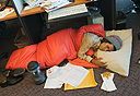 לישון במשרד, אילוסטרציה, צילום: שאטרסטוק