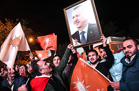 תומכי ארדואן חוגגים איסנבול טורקיה, צילום: איי אף פי