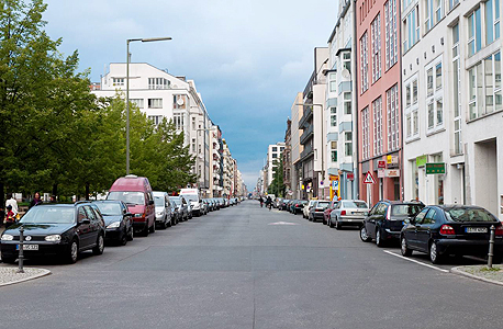 ברלין. הרשויות חוששות שטרנד השכרת הדירות מצמצם את היצע הדירות למגורים