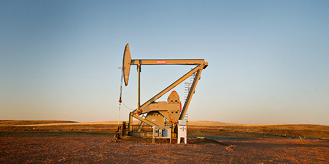 בחסות הנפט: מדד ת&quot;א נפט וגז הוא הכוכב הנוכחי בבורסה