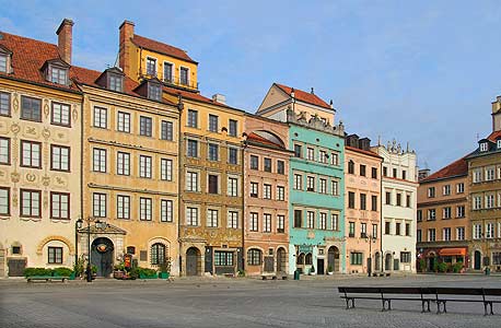 העיר העתיקה של ורשה. שוחזרה אחרי שנהרסה במלחמה