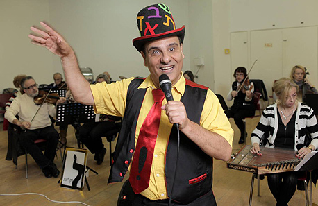 אסף אשתר עם האנדלוסית. "העושר של הכלים מרגש"