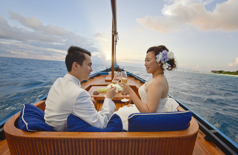 הכלה, החתן והאורחים יוכלו להגיע למקום רק באמצעות סירה