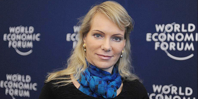 המיליארדרית השווייצרית מרגריטה לואי-דרייפוס בת ה-53 ילדה תאומות
