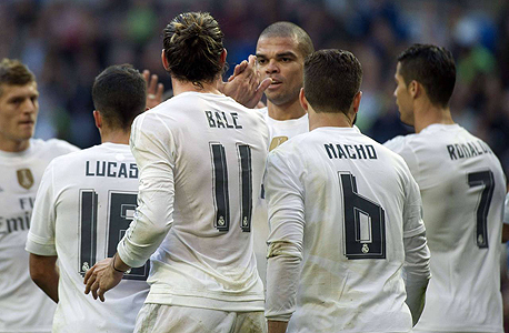 ריאל מדריד. הקבוצות הספרדיות הן המנצחות הגדולות (על המגרש ומחוצה לו) עם 570 מיליון יורו שהרוויחו בשלוש העונות 2012-13 עד 2014-15.