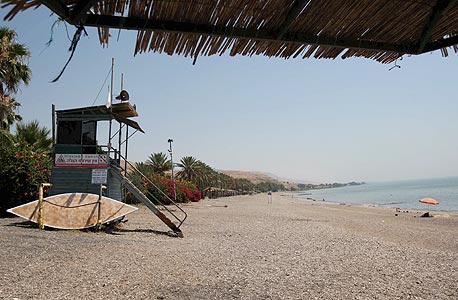 חוף כורסי בכנרת, צילום: ערן יופי כהן