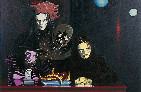 מתוך התערוכה. החלל המחולק לפי הזהויות השונות שרוזן בחר מתוך התערוכה. החלל המחולק לפי הזהויות השונות שרוזן בחר