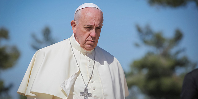 רוצים לזכות במכונית של האפיפיור? השתתפו בהגרלה למען העניים