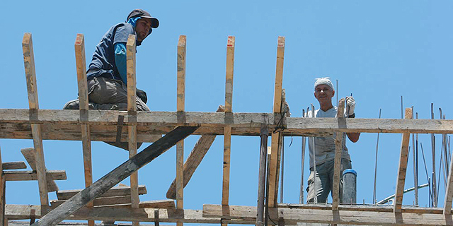 לא מסין ולא מאוקראינה: המדינה ייבאה רק 749 עובדי בניין השנה