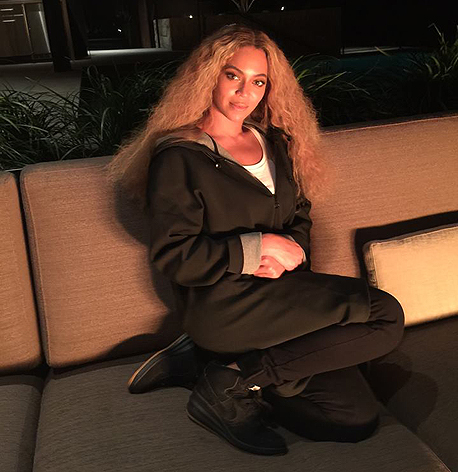ביונסה נחה בבית השכור. תמונה שפרסמה בפייסבוק האישי שלה, צילום: facebook / Beyonce