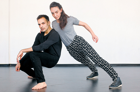 אודליה קופרברג וישראל אלוני. איך אדם מסוגל להקריב חיים למען רעיון אבסטרקטי אודליה קופרברג וישראל אלוני. איך אדם מסוגל להקריב חיים למען רעיון אבסטרקטי