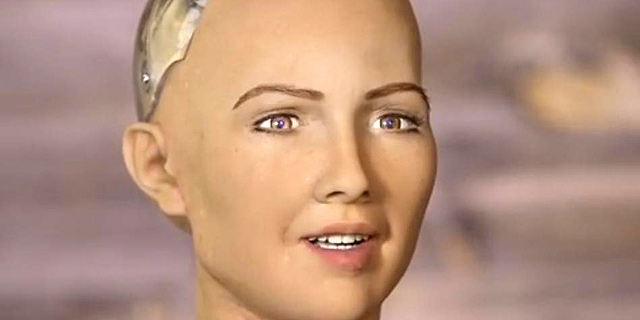 כמעט אנושית: סופיה היא הרובוטית הכי מגניבה ומפחידה בעולם
