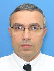 השופט יונה אטדגי. קיבל את טענתו של עו"ד אלי סעדון שהדו"חות לא נשלחו לכתובתו הנכונה, וקבע שהם יבוטלו ועיריית בני ברק תשלם לו 1,000 שקל הוצאות