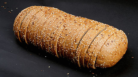 למה לפקח על לחם לבן ולא על לחם מלא?