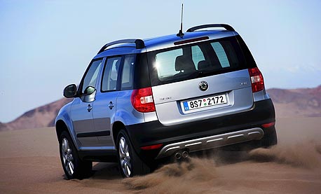 אחיזת הכביש הגבוהה ומרווח הגחון הנמוך עוזרים לה לצלוח פניות מהירות אחיזת הכביש הגבוהה ומרווח הגחון הנמוך עוזרים לה לצלוח פניות מהירות