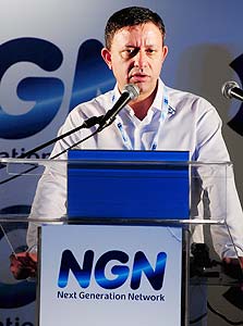 מנכ"ל בזק אבי גבאי בהשקת רשת ה-NGN, צילום: יובל חן