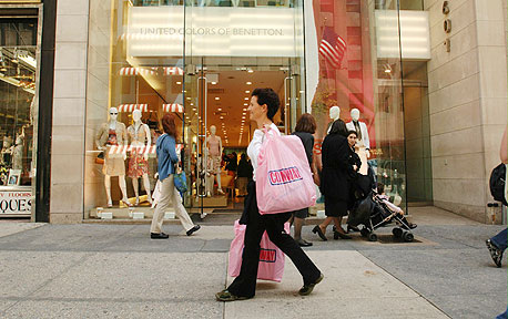השדרה החמישית שומרת על מעמדה כרחוב הקניות שבו דמי השכירות הם הגבוהים בעולם