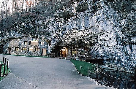 Beckham Creek Cave Haven, ארצות הברית. מלון חצוב בסלע