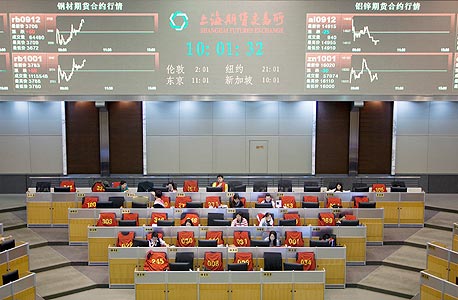 בורסות אסיה ננעלו בעליות שערים; האנג סאנג זינק ב-1.9%