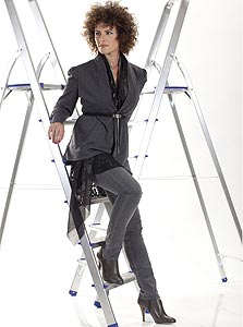 אלף אלף. הלבישו את הדוגמנית רוני יניב 