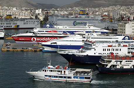 ממשלת יוון הורתה לימאים השובתים לחזור לעבודה 