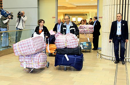 עולים חדשים מחבר העמים מגיעים לישראל, צילום: מיכאל קרמר