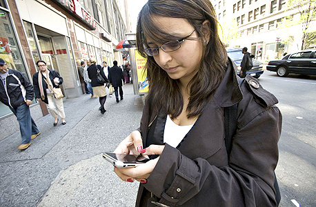 סקר מכון שילוב Millward Brown: ל־94% מבני ה־13 יש סלולר