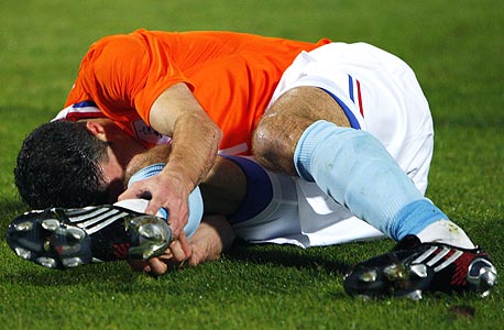 ספורט בצהריים: הפציעה של רובין ואן פרסי תשנה את עולם הכדורגל?