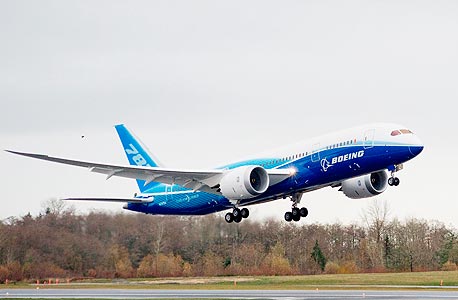 סוף סוף: בואינג סיפקה את מטוס הדרימליינר 787 הראשון