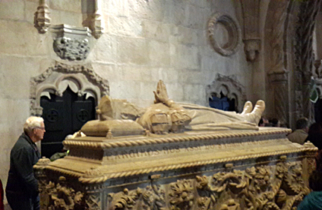קברו של ואסקו דה גאמה במנזר ז'רונימוש 