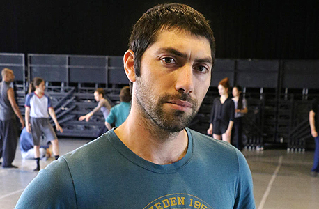 רועי אסף. "ריקוד זה החמצן שלי" רועי אסף. "ריקוד זה החמצן שלי"