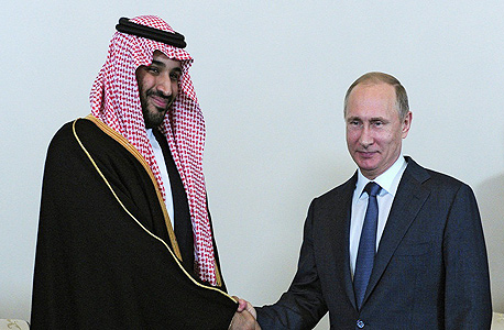 נשיא רוסיה ולדימיר פוטין עם הנסיך מוחמד בין סלמאן , צילום: Rex