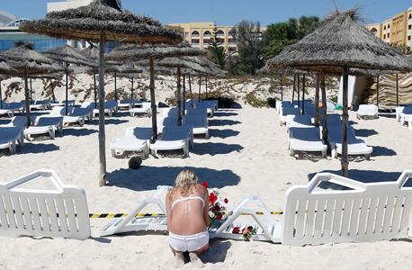 החוף השומם בתוניסיה לאחר הפיגוע שם בקיץ 2015