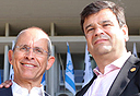 מימין: דיקאן ג'רמי קולר ופרופ' משה צבירן, צילום: עמית שעל