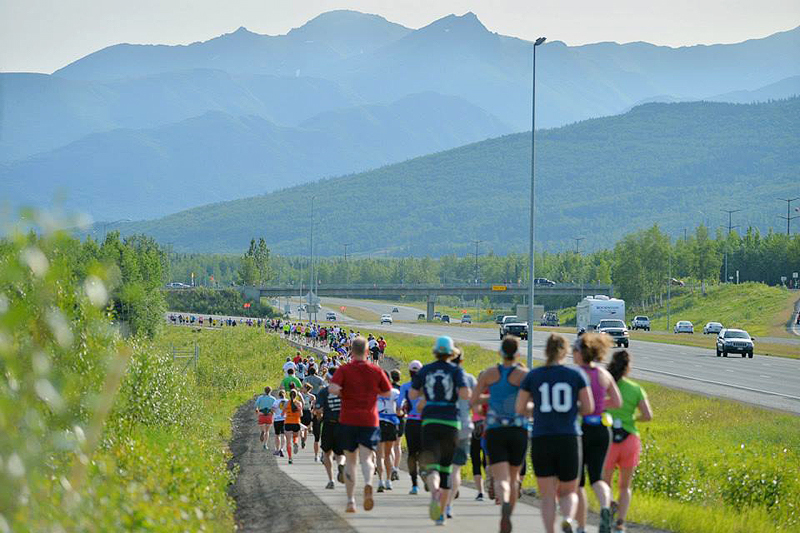 מרתון אלסקה. ביום הכי ארוך בשנה, צילום: facebook/AnchorageMayorsMarathon