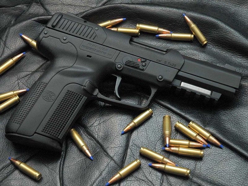 אקדח FN פייב, צילום: YouTube
