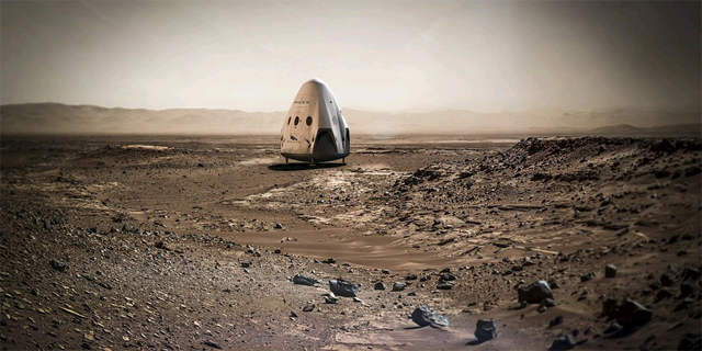 אלון מאסק מבטיח להנחית אדם על מאדים עד 2025 