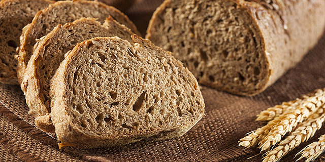האם מחיר הלחם המלא יוכנס לפיקוח, כדי להיטיב את בריאות הציבור?, צילום: שאטרסטוק