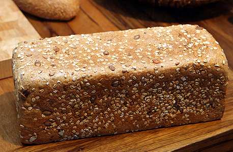 לחם מחיטה מלאה, צילום: יריב כץ