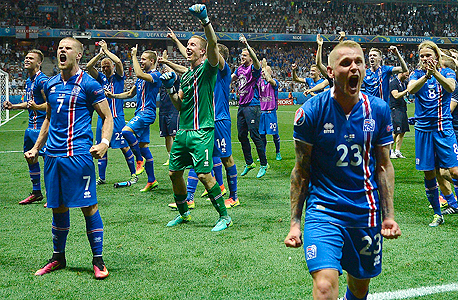 הנבחרת שהראתה את הצמיחה הכי גדולה בזמן היורו היא, באופן מאוד לא מפתיע, נבחרת איסלנד. עמוד הפייסבוק שלה צמח ב-170% במהלך היורו, צילום: אי פי איי