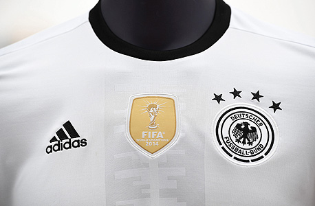 חולצת נבחרת גרמניה אדידס, צילום: אי פי איי