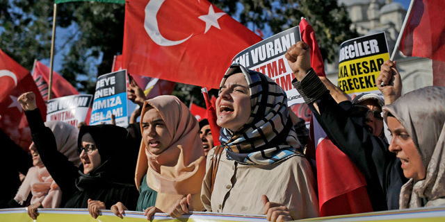 טורקיה לא תסייע לאיחוד האירופי בעניין הפליטים - אם אזרחיה לא יקבלו פטור מוויזה