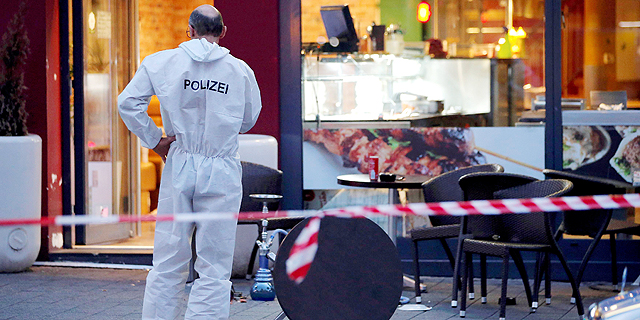 גרמניה: 12 פצועים בפיגוע התאבדות במסעדה