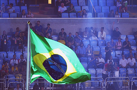 דגל ברזיל בריו 2016. המושבים מאחורה ריקים, צילום: אי פי איי