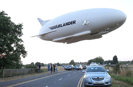 האיירלנדר בטיסת הבכורה. יכול להמריא ללא מסלול המראה האיירלנדר בטיסת הבכורה. יכול להמריא ללא מסלול המראה