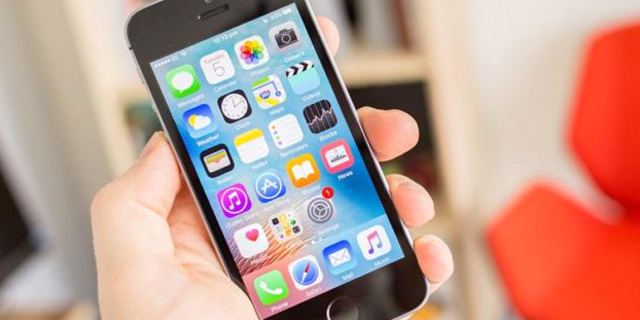 דיווח: אייפון עם מסך מעוקל ייצא לשוק כבר ב-2017