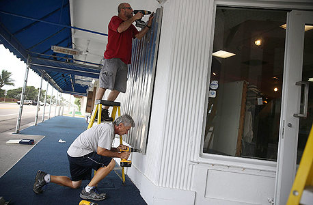 הכנות להוריקן בפלורידה