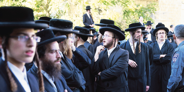 Exclusion of Haredi Jews From Workforce Could Cost Israeli Market Over &#036;100 Billion a Year, Official Says